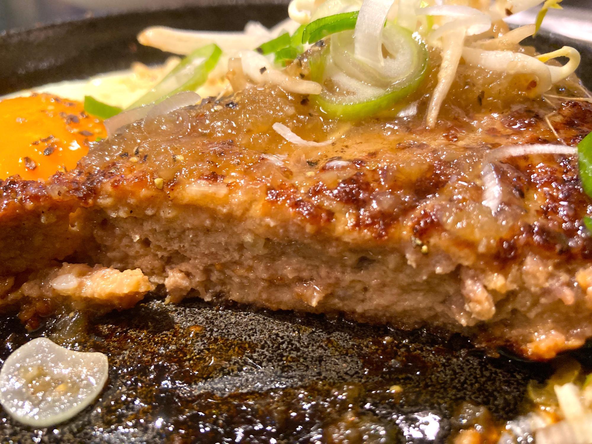 肉汁がジュワッと！