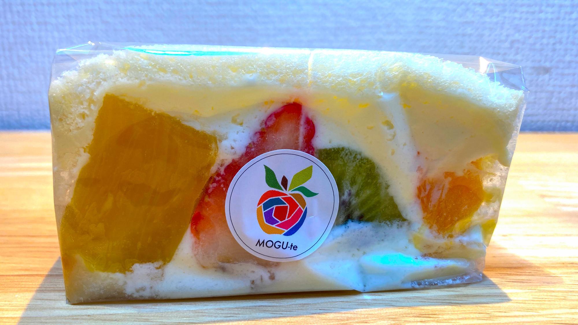 フルーツがゴロゴロと入っています♪